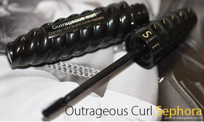 mascara-outrageous-curl