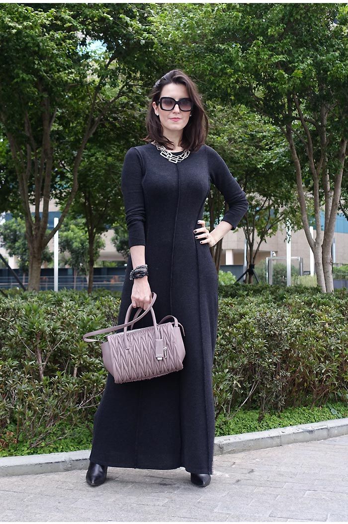 look de inverno com vestido e bota