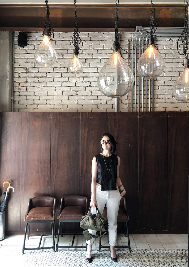 calça de linho azul marinho feminina