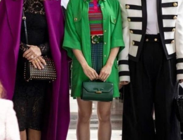 cropped-Emily-em-Paris-atrizes.jpg