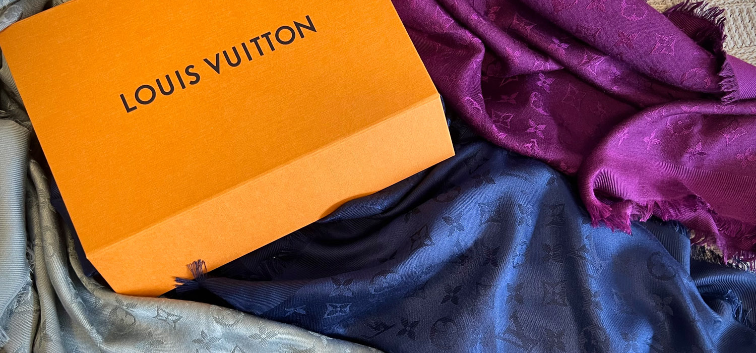 MODA | Louis Vuitton Monogram Shawl | O lenço mais clássico da marca