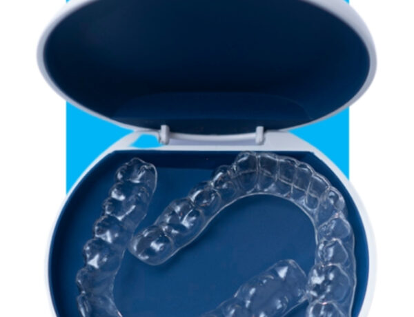 alinhador bucal Esthetic Aligner